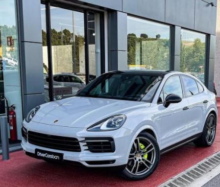 El Porsche Cayenne E-Hybrid Coupé destaca por su diseño deportivo