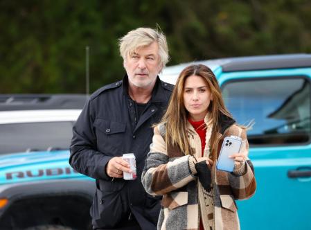 Alec e Hilaria Baldwin salen a por un café en Manchester, Vermont