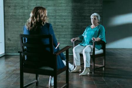 Dolores Vázquez y Toñi Moreno en el documental