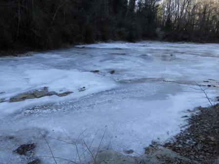 El Ges congelado a su paso por Sant Pere de Torelló.