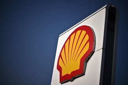 Logo de Shell en una gasolinera en Reino Unido