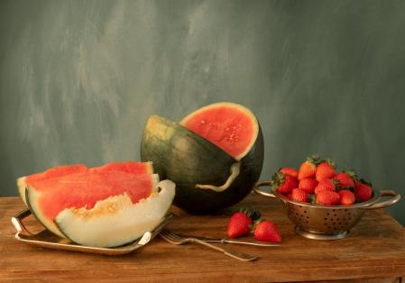 El melón y la sandía son dos de las frutas más consumidas en verano y que menos engordan
