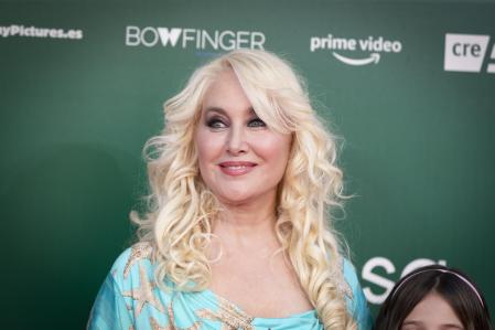 Singer Geraldine Larrose 