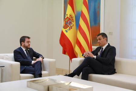 Pere Aragonès y Pedro Sánchez durante su reunión en la Moncloa
