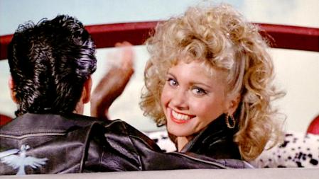 Olivia Newton-John en la escena final de Grease