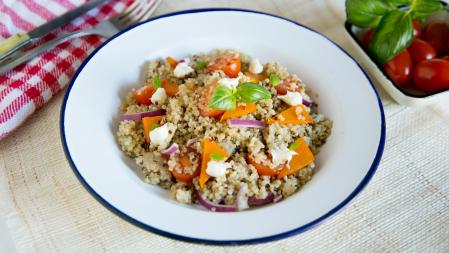 Ensalada de quinoa, mascarpone y calabaza