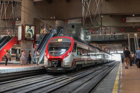 Los usuarios de los trenes de Cercanías y Media Distancia Convencional son los más beneficiados&nbsp;