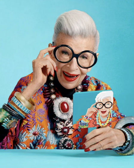 Iris Apfel protagoniza la campaña de su colección de maquillaje junto a Ciaté London