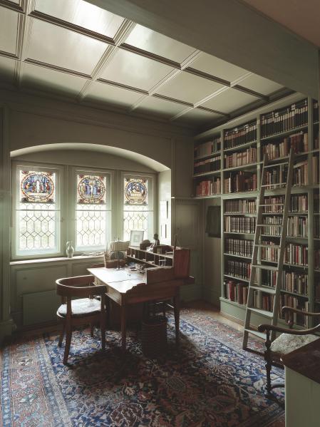 Gabinete donde recibía a los pacientes, en sesiones de psicoanálisis cara a cara,  a diferencia del diván de Freud