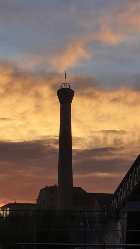Chimenea de la Fàbrica del Sucre de Vic.