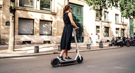 El Äike T, desarrollado en Estonia, puede alcanzar una velocidad de hasta 25 km/h.