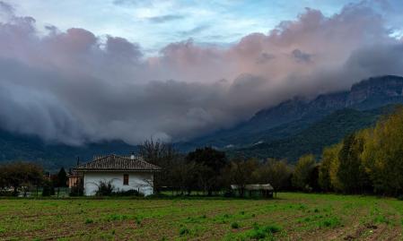 El chicle de niebla de la Serra de Llancers.