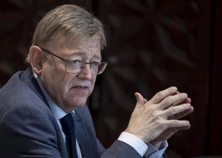 Ximo Puig durante la entrevista