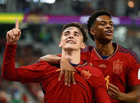 GR3140. DOHA (CATAR), 23/11/2022.- Gavi de España celebra un gol hoy, en un partido de la fase de grupos del Mundial de Fútbol Qatar 2022 entre España y Costa Rica en el estadio Al Zumama en Doha (Catar). EFE/José Méndez