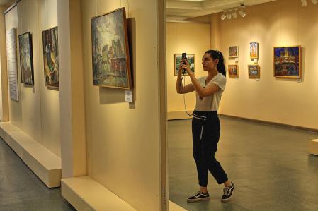 Igor Savitsky consiguió pasar la vigilancia férrea de las autoridades soviéticas para inaugurar el museo de Nukus, en Karakalpakistán