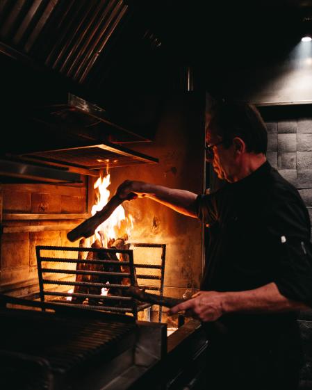 La parrilla ha cobrado fuerza en muchos restaurantes de la capital que buscan enaltecer la mejor materia prima