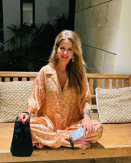 Amelia Bono con su conjunto pijamero