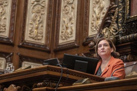 PLENO DEL AYUNTAMIENTO DE BARCELONA. ALCALDESA ADA COLAU.