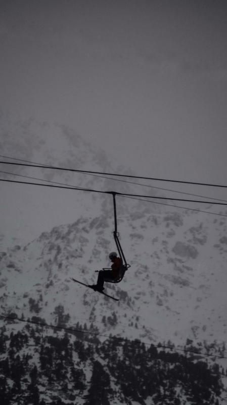 La nieve también es un medio para el ocio en la Vall d'Aran.
