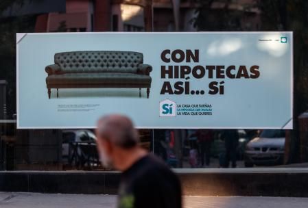 Un cartel de una entidad financiera