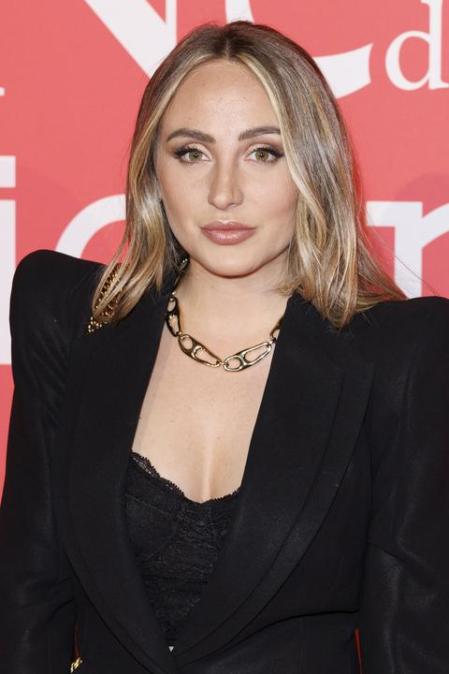 Rocío Flores anuncia rumbo a Madrid tras ser responsabilizada de la ruptura de su padre con Marta Riesco