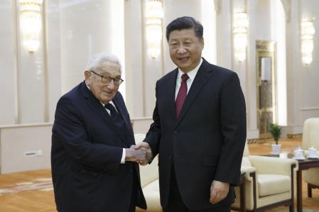 CHINA - NOVEMBER 8:  Chinese President Xi Jinping meets former U.S. Secretary of State Henry Kissinger at the Great Hall of the People, November 8, 2018 in Beijing, China. (Photo by Thomas Peter - Pool/Getty Images)