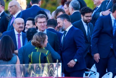 Feijóo y Abascal en el desfile Militar por el 12 de Octubre