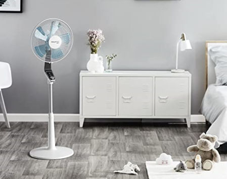 Rowenta Turbo Silence Extreme VU5640 Ventilador de pie con 4 velocidades