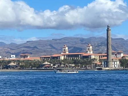 Una patera llegando a Maspalomas