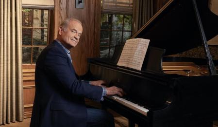 Kelsey Grammer obtuvo cuatro premios Emmy al mejor actor de comedia por su trabajo en 'Frasier'.