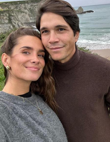 María Pombo y Pablo Castellano sienten pasión por la costa cántabra.