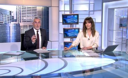 Isabel Jiménez despide muy emocionada su último informativo junto a David Cantero después de 13 años