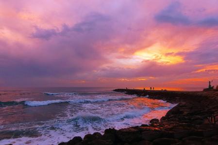 Candilazo al atardecer en Rota.