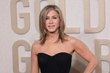 Jennifer Aniston en la alfombra roja de los Globos de Oro