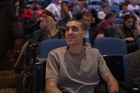 Presentación del torneo MIC de fútbol con la presencia de Oriol Romeu y Cata Coll como padrinos. Barcelona, 5 de Marzo de 2024