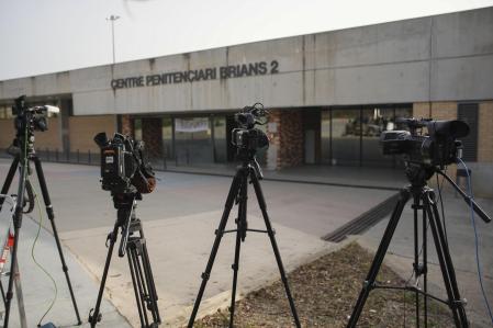 Media video cameras placed outside Brians 2 penitentiary center in Sant Esteve Sesrovires, near Barcelona, northeast, Thursday, March 21, 2024. A Spanish court decided Wednesday that Brazilian soccer star Dani Alves could leave prison after paying a bail of one million euros ($1.1 million) and hands over his passports while awaiting the appeal of his conviction for raping a woman in Barcelona. (AP Photo/Emilio Morenatti)