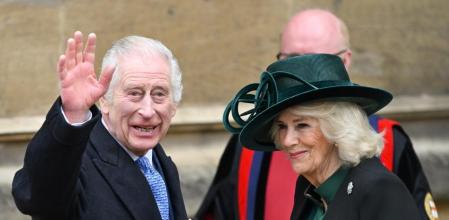 El soberano no ha querido perderse el servicio del Domingo de Resurrección, en el que se ha dejado ver tras su diagnóstico el pasado mes de enero