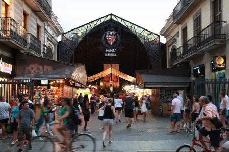 El mercado de la Boqueria abrió sus puertas hace casi 200 años