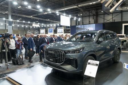 Ebro ha presentado en el Madrid Car Experience sus dos SUV, S700 y S800, que comenzará a fabricar en Barcelona durante el último trimestre de 2024