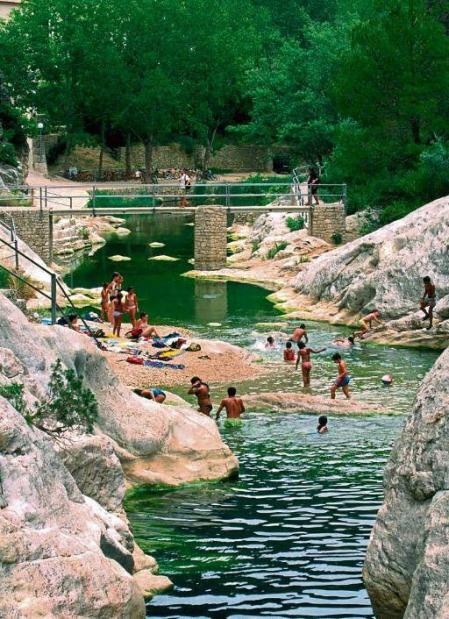 La Fontcalda, en Gandesa, es un paraje natural de libre acceso