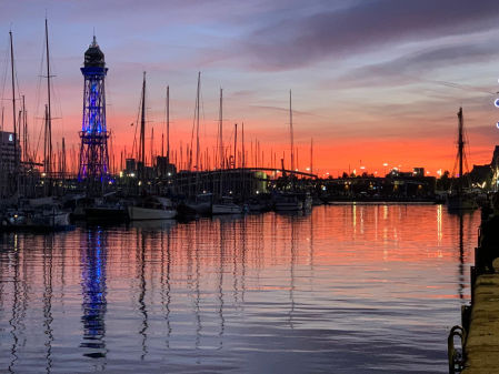 Puesta de sol en el Port Vell.