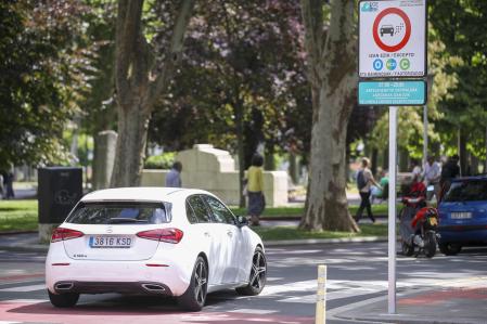 Circular sin limitaciones por las ZBE es uno de los aspectos que valoran los conductores de vehículos eléctricos&nbsp;