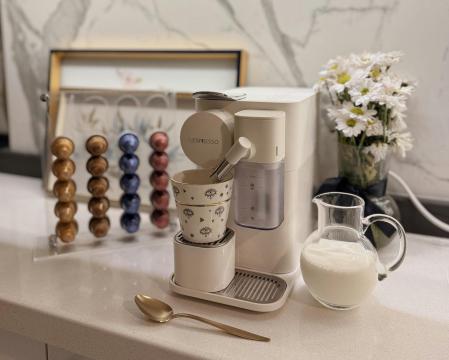 Las cafeteras de cápsulas se pueden encontrar ya en cualquier hogar que se precie.