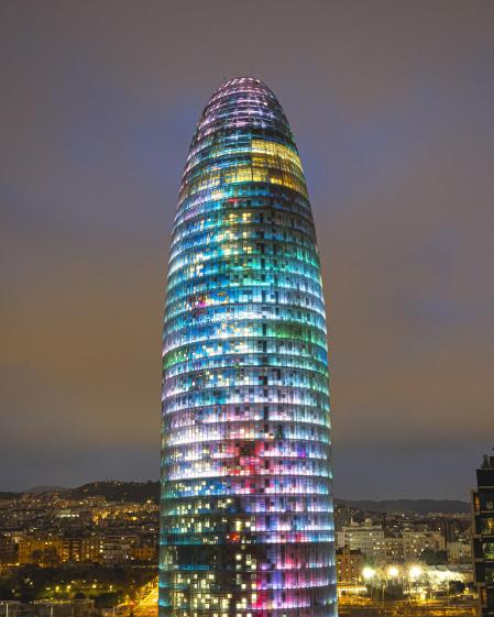 Los 'okeanos' de Anna Rierola en la Torre Glòries.