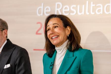 La presidenta del Banco Santander, Ana Botín, presenta los resultados 2024 de la entidad