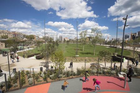 La zona de juegos del parque de les Glòries, que se inaugura este sábado