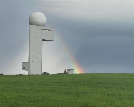 El arco iris del radar meteorológico de la Panadella.