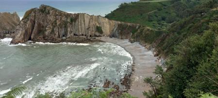 El azote del mar en la Playa del Silencio.