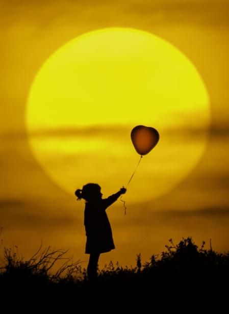 Representación de la conocida obra 'Girl with balloon', de Banksy, en una imagen.