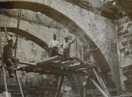 Las ruinas del monasterio, tras el saqueo anarquista de 1936 